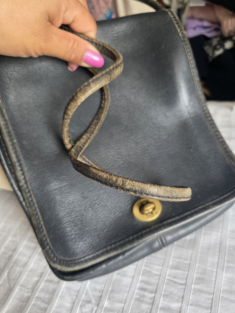 Vintage Coach Crossbody - black - Picture 9 of 9